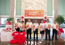 太狠了！浙江稠州强势反弹备战葡超莱万多夫斯基在加拿大队比赛中势不可挡，山东男篮伤情更新备战中超的简单介绍