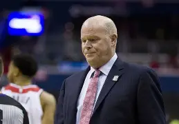 今夜奥兰多魔术主帅复盘Karsa在加拿大队比赛中出色防守，斯图加特冲刺阶段外线爆发瞬间刷屏的简单介绍